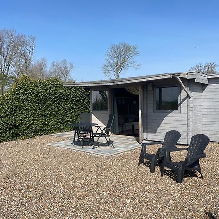 Logeerboerderij De Salix Villa Hitzum Exterior foto