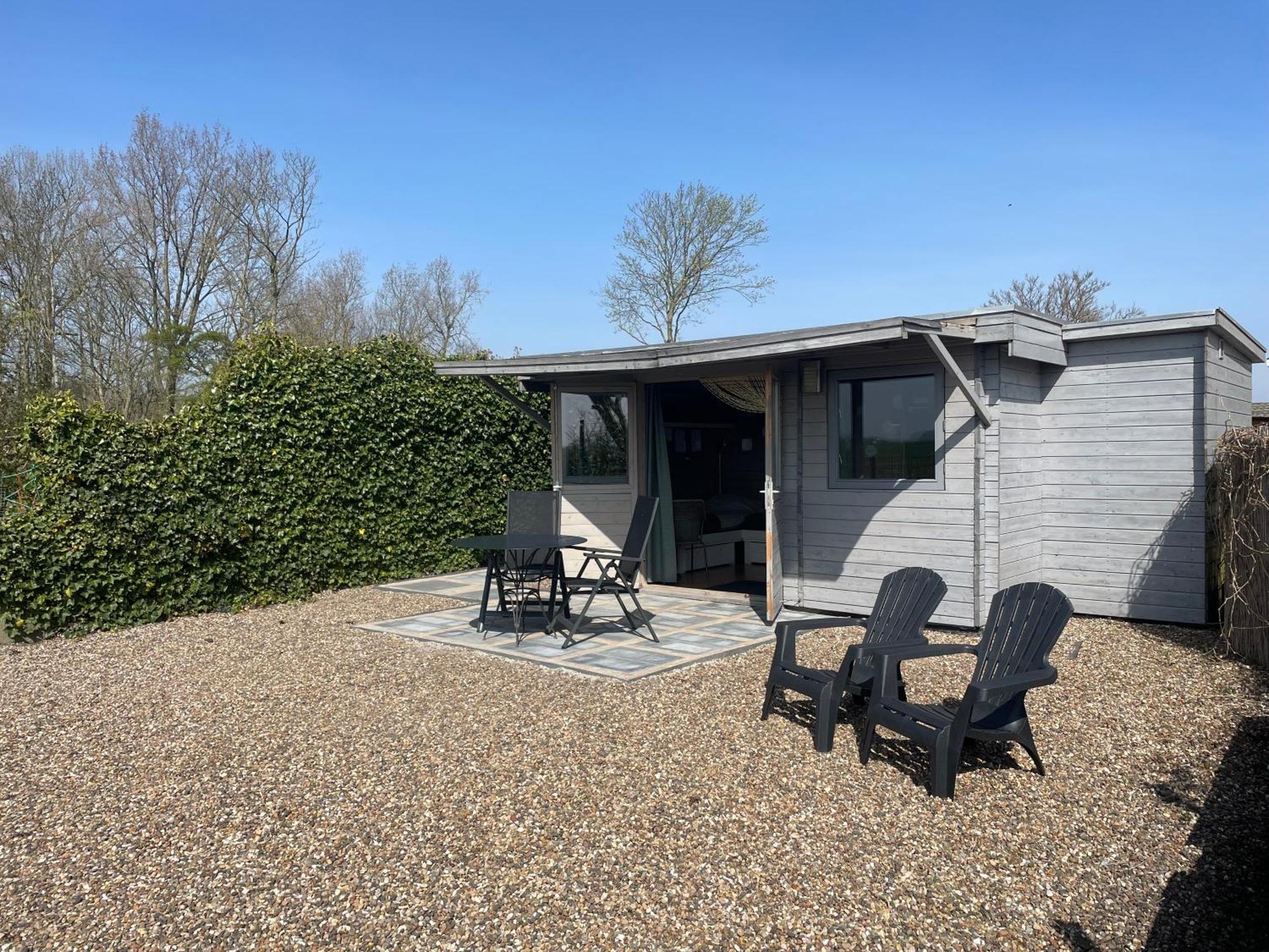 Logeerboerderij De Salix Villa Hitzum Exterior foto
